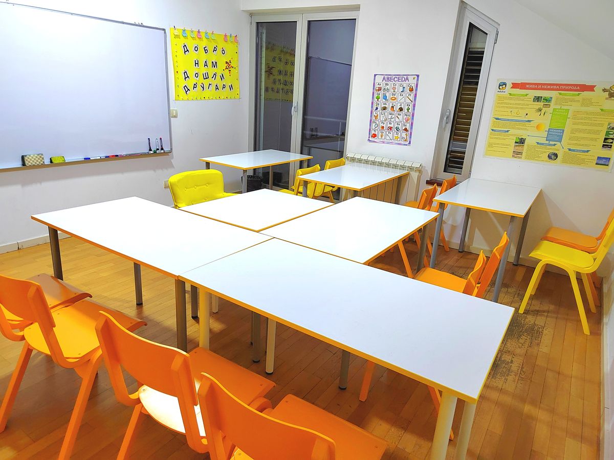 Moderno opremljena učionica - Produženi boravak Zvezdarac