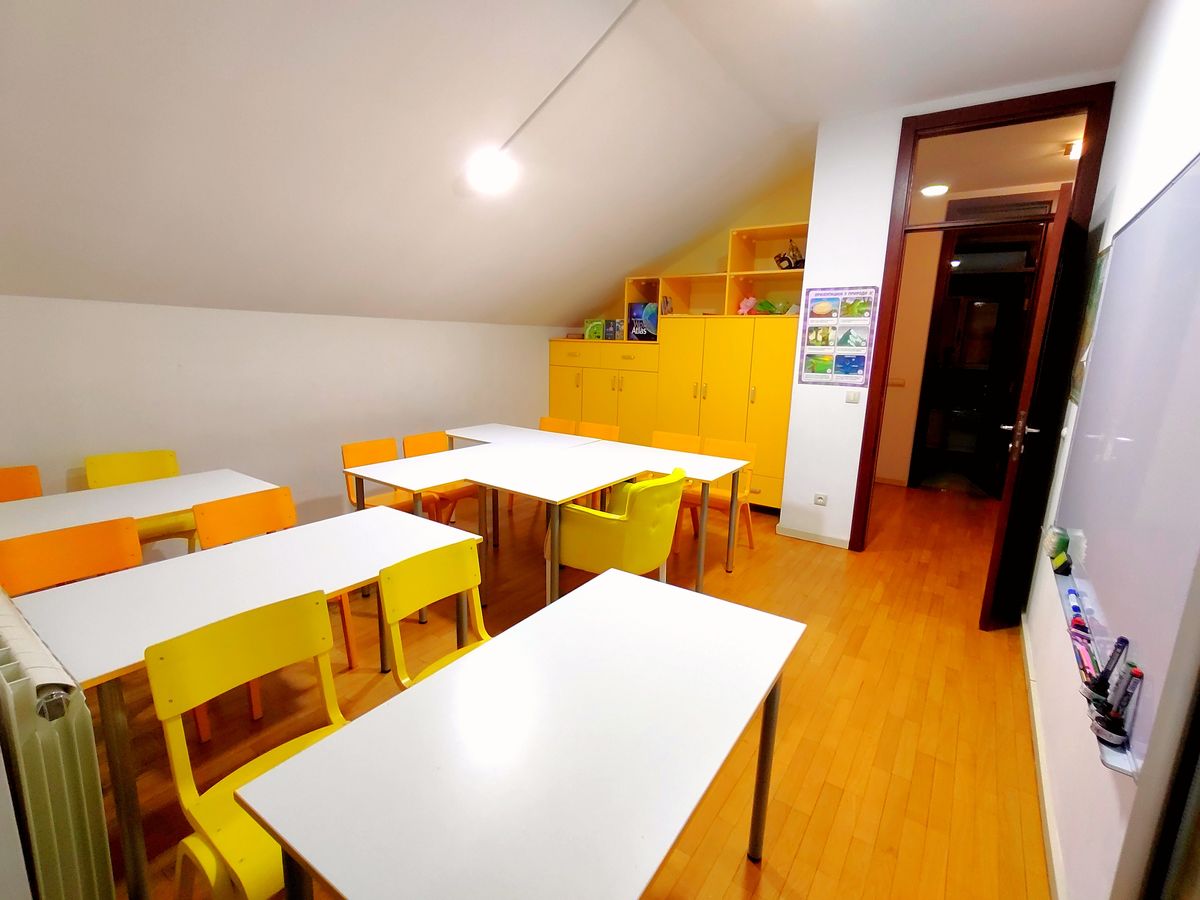 Moderno opremljena učionica - Produženi boravak Zvezdarac